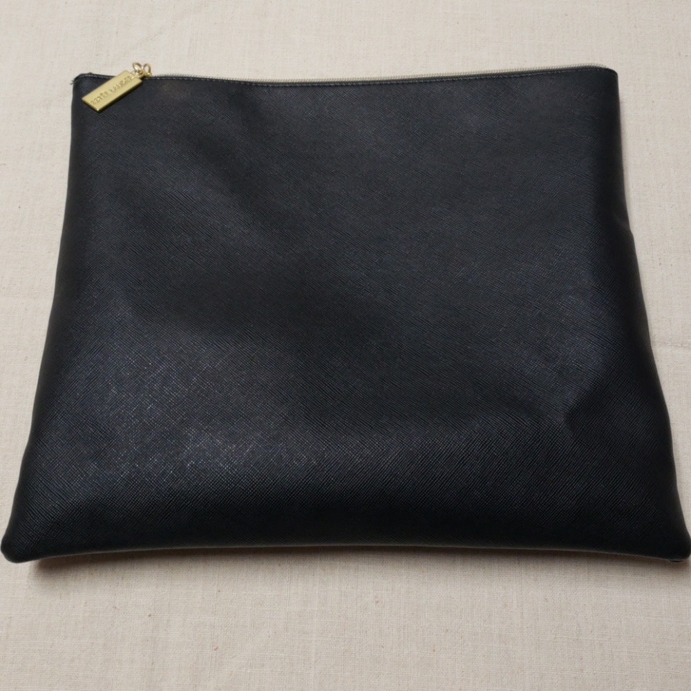 Estee Lauder Makeup Bag